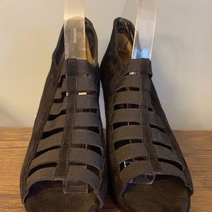 Like New Paul Green Black Strappy Heel